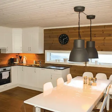 Four Bedroom Holiday In Roldal *