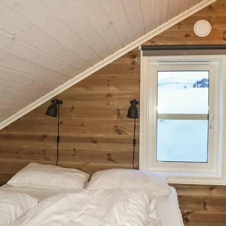 Four Bedroom Holiday In Roldal *